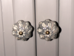armoire-knob